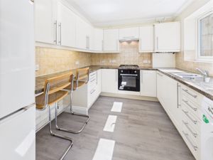 KITCHEN- click for photo gallery